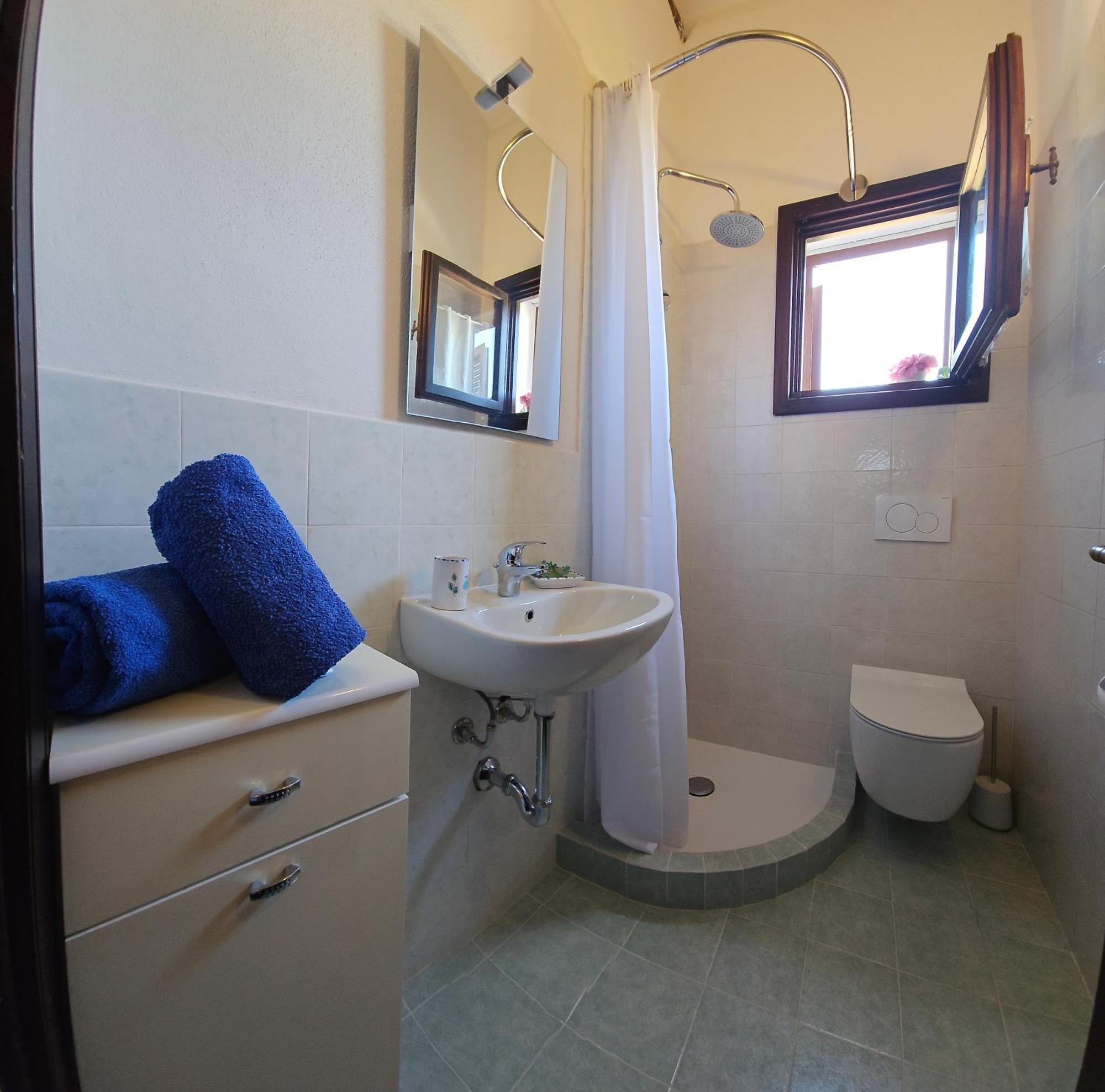 Apartamento Le Residenze La Marmorata Santa Teresa Gallura Habitación foto